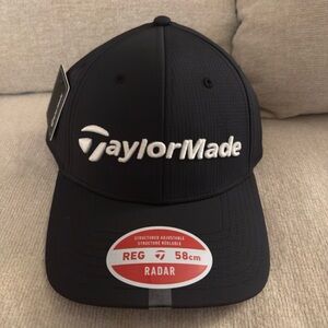 TaylorMade Tour Radar Hat. Black. Adjustable. Regular Size. 6 panel. Structure.